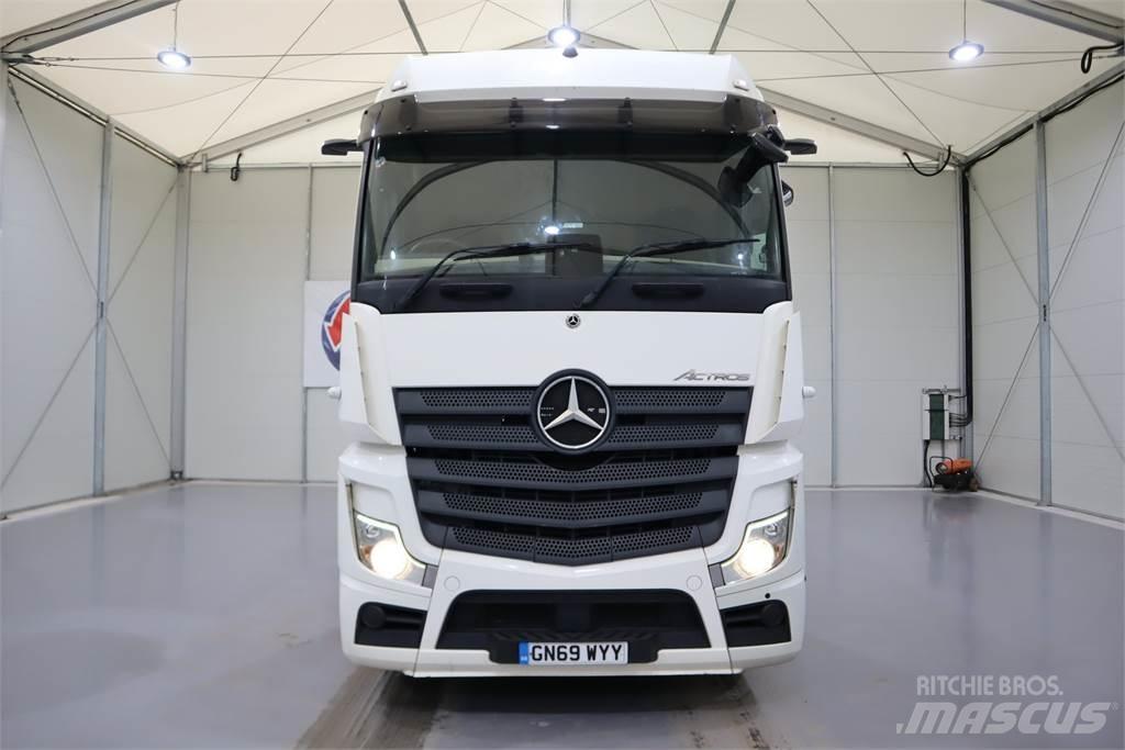 Mercedes-Benz Actros 2545 Trekkers