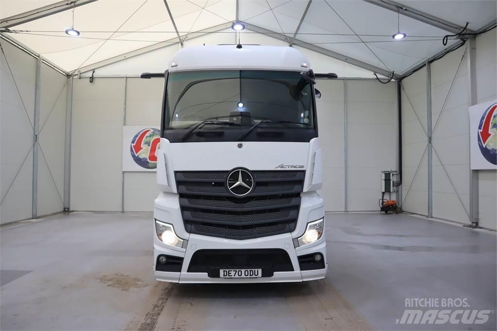 Mercedes-Benz Actros 2545 Trekkers