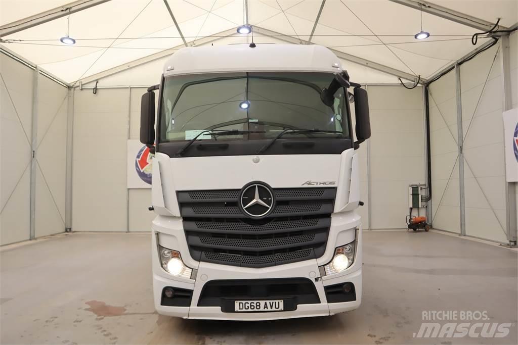 Mercedes-Benz Actros 2545 Trekkers