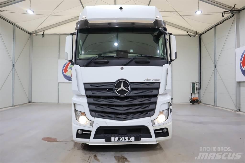 Mercedes-Benz Actros 2548 Trekkers