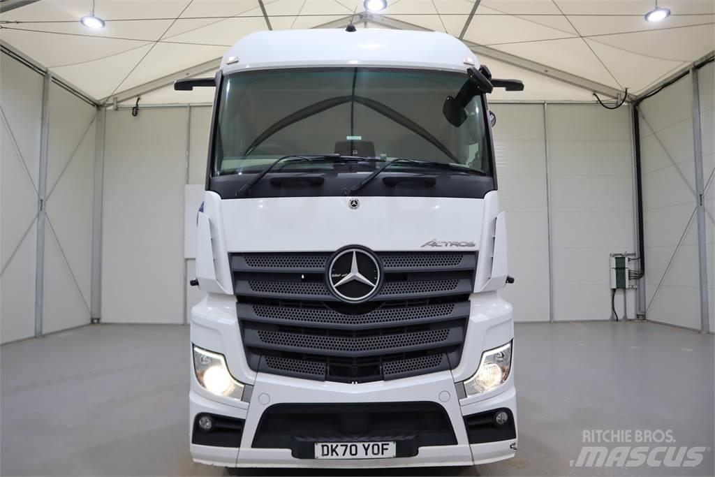 Mercedes-Benz Actros 2548 Trekkers
