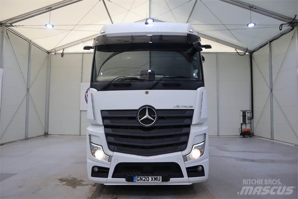Mercedes-Benz Actros 2548 Trekkers