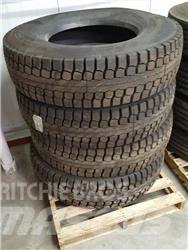 Sumitomo ST908 Banden, wielen en velgen