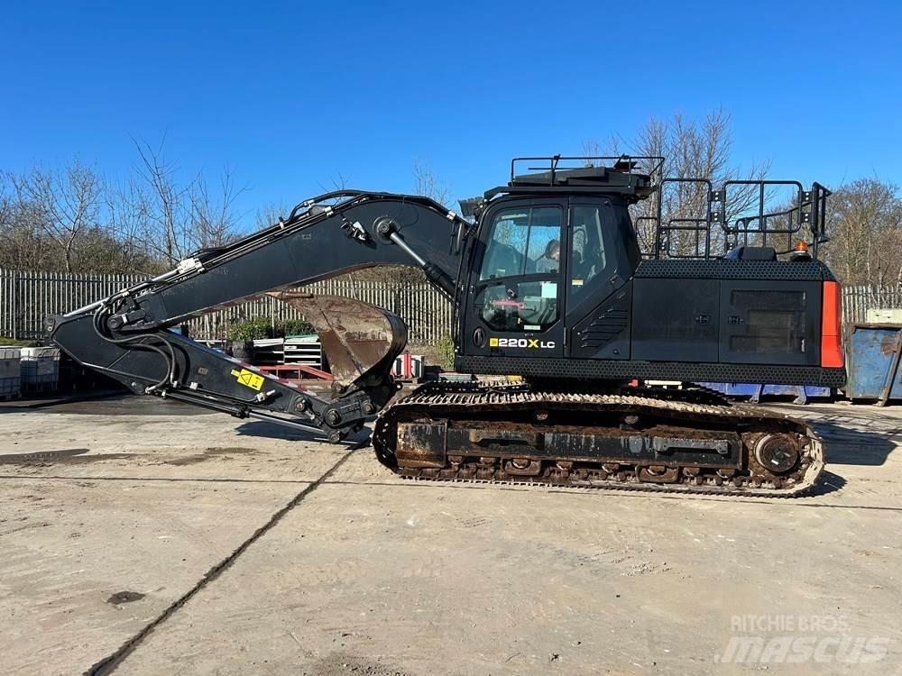 JCB 220X Rupsgraafmachines