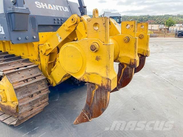 Shantui SD22W Rupsdozers