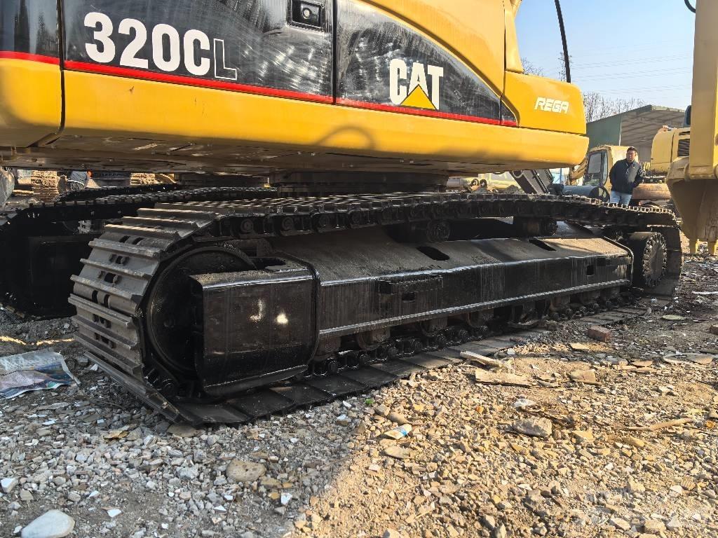 CAT 320 Rupsgraafmachines