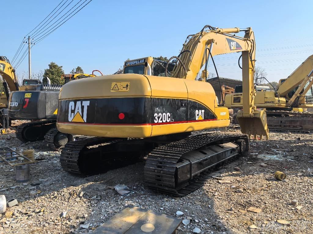 CAT 320 Rupsgraafmachines