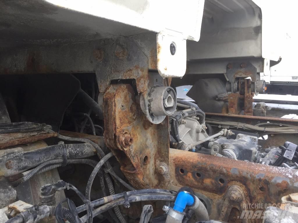 Renault Midlum Chassis met cabine
