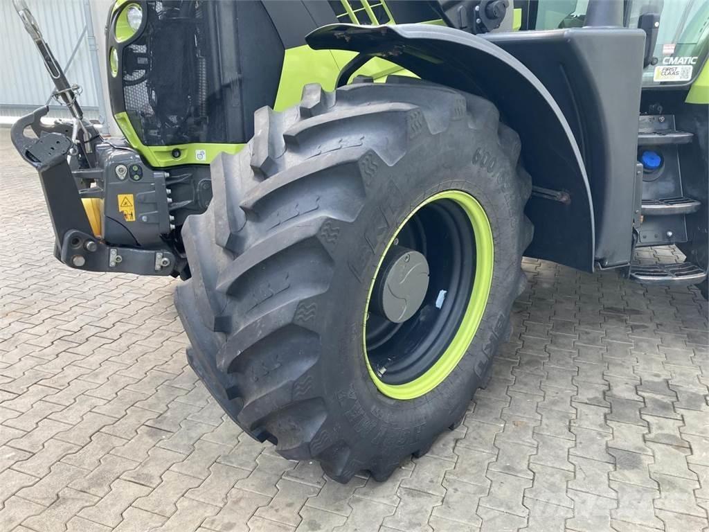 CLAAS Arion 660 Tractoren