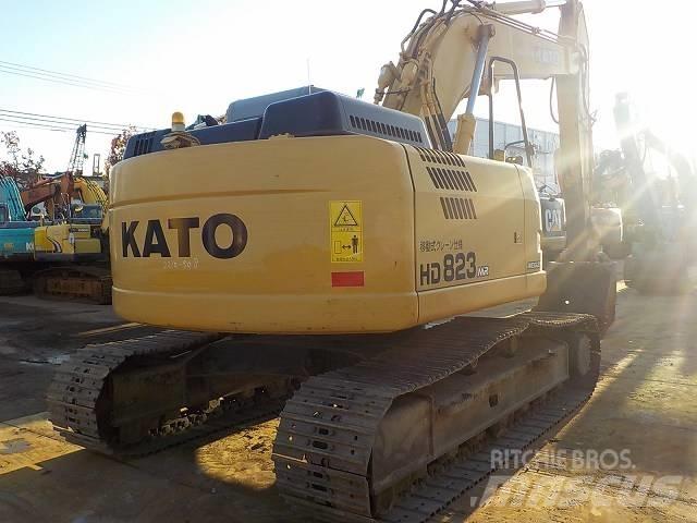 Kato HD823MR-6 Rupsgraafmachines