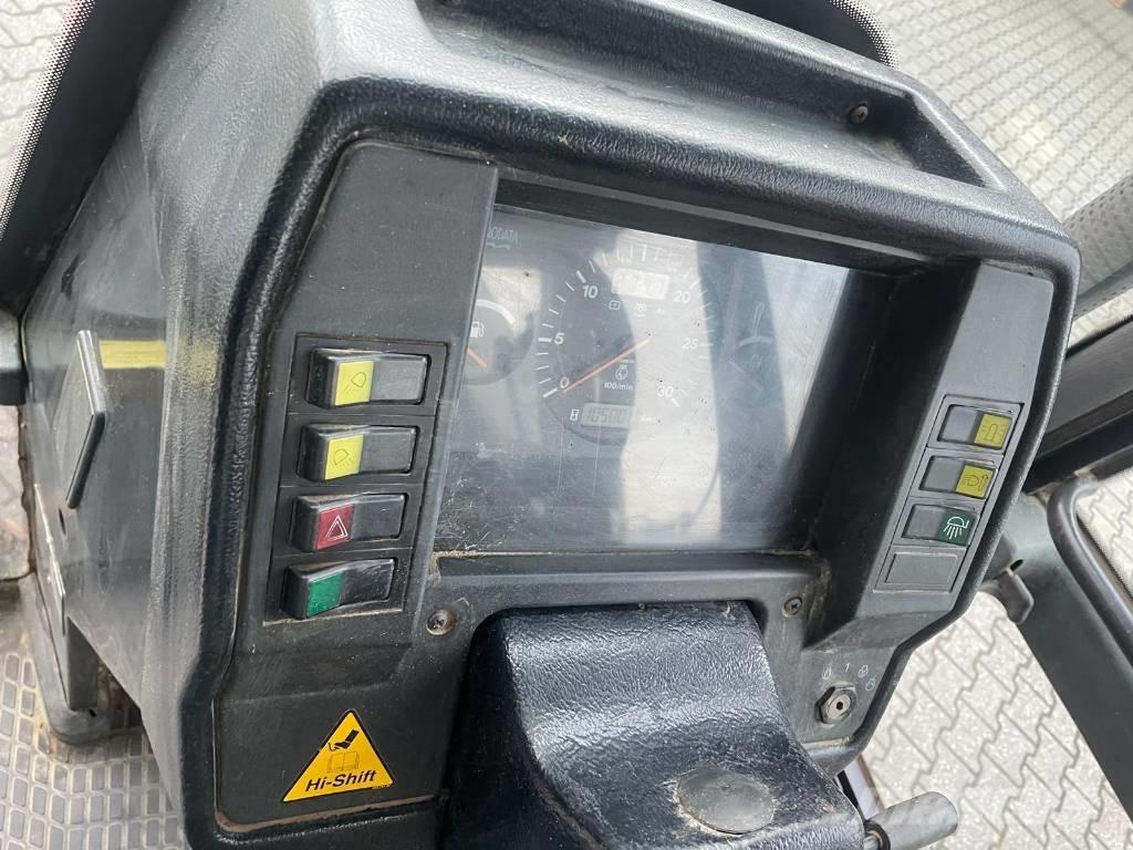 Valtra 6600 tractor Tractoren