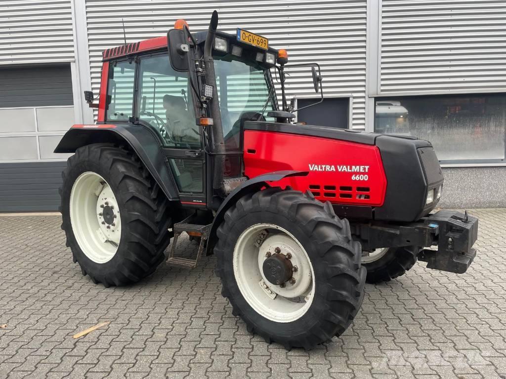 Valtra 6600 tractor Tractoren