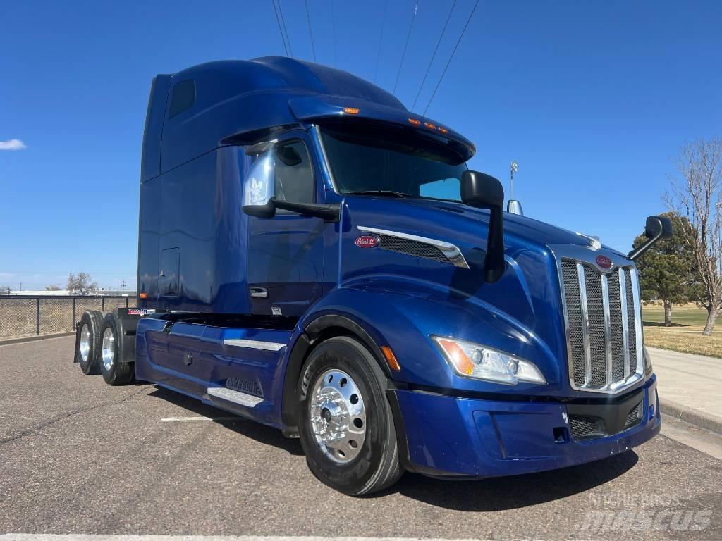 Peterbilt 579 Trekkers
