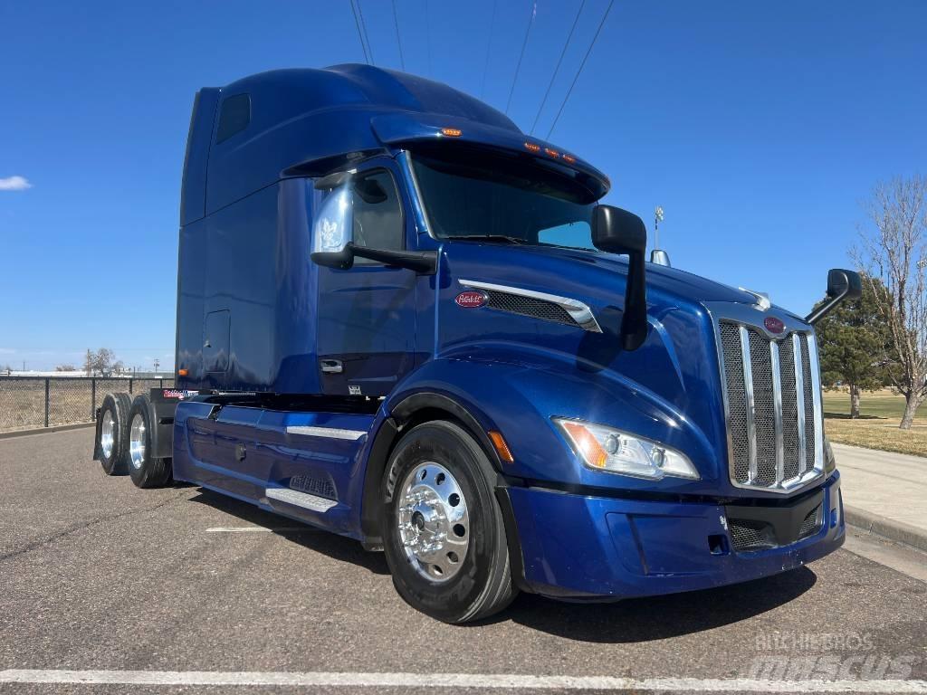 Peterbilt 579 Trekkers