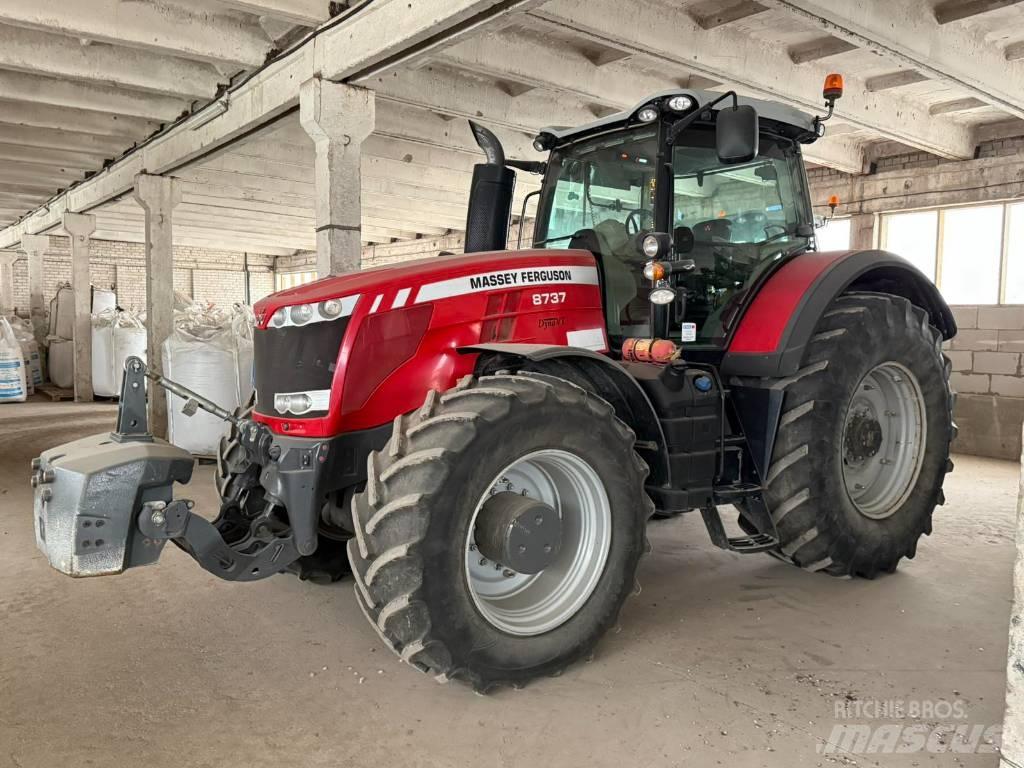 Massey Ferguson 8737 Tractoren
