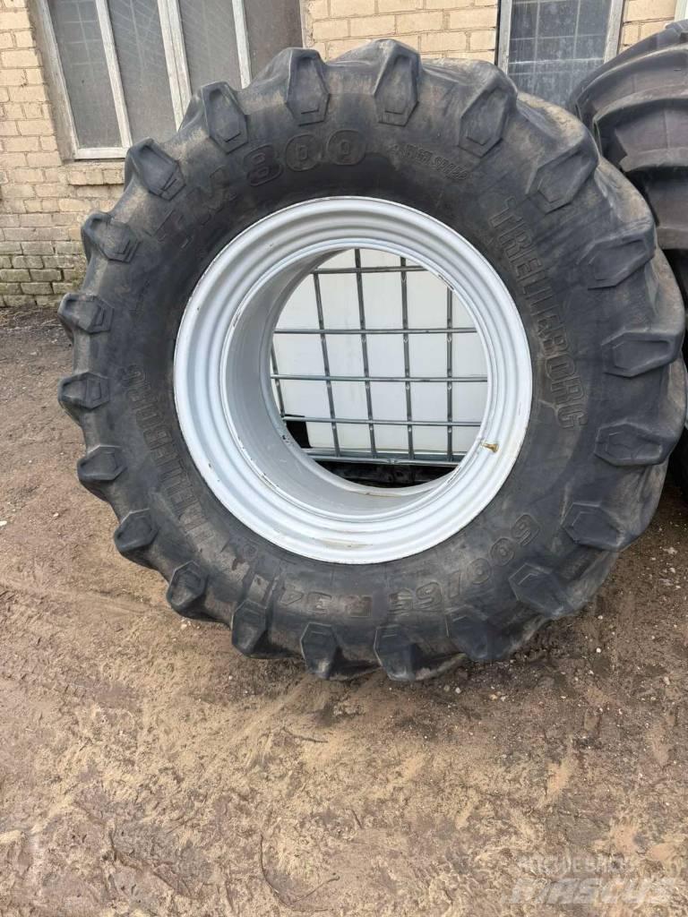 Massey Ferguson 8737 Tractoren