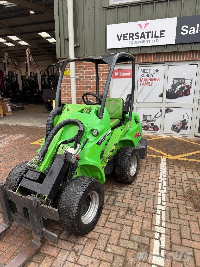 Avant 528 Miniladers