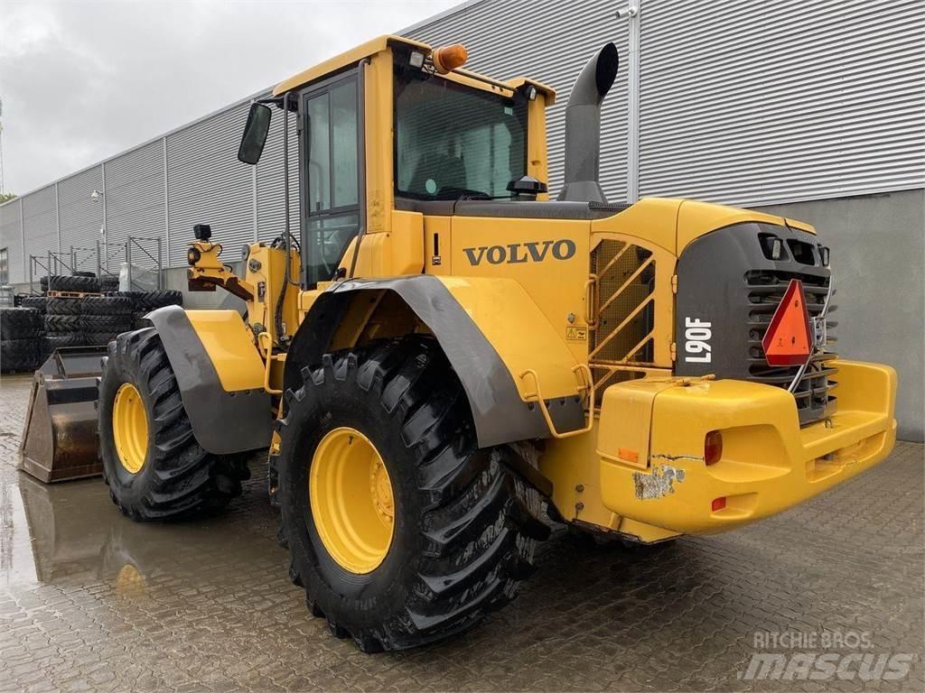 Volvo L90F Wielladers