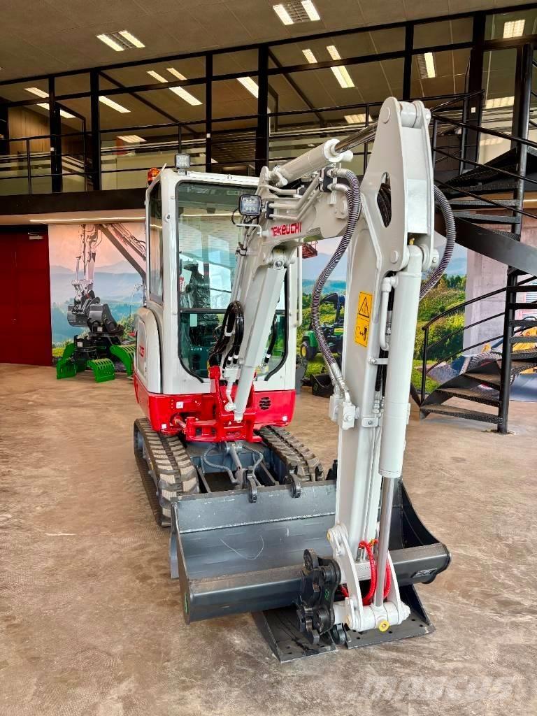 Takeuchi TB 225 Minigraafmachines < 7t