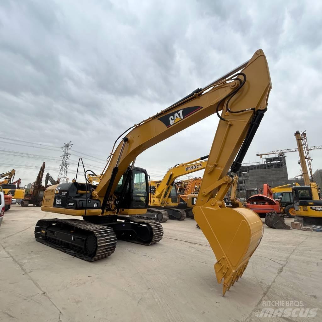 CAT 320 C Rupsgraafmachines