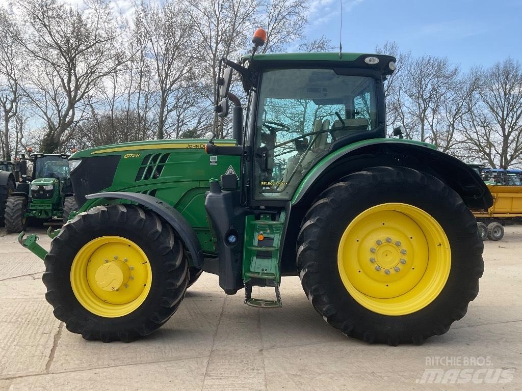 John Deere 6175 R Tractoren