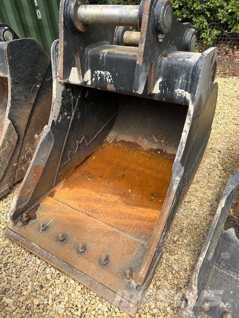 CAT 325 C Rupsgraafmachines
