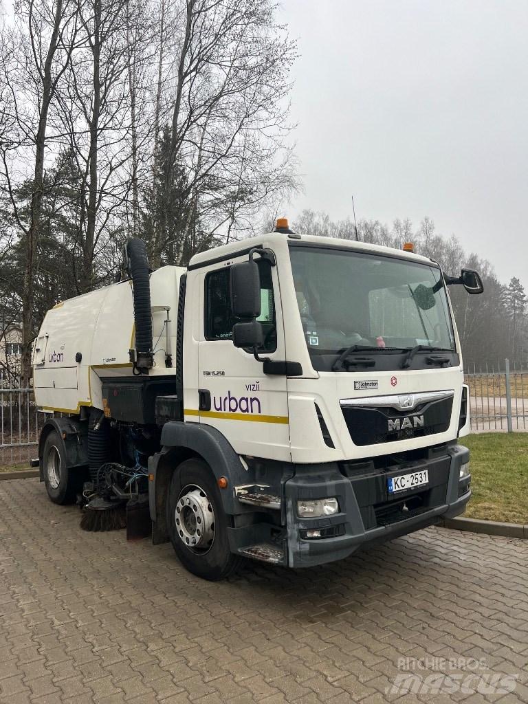 MAN TGM 15.250 Veegmachines