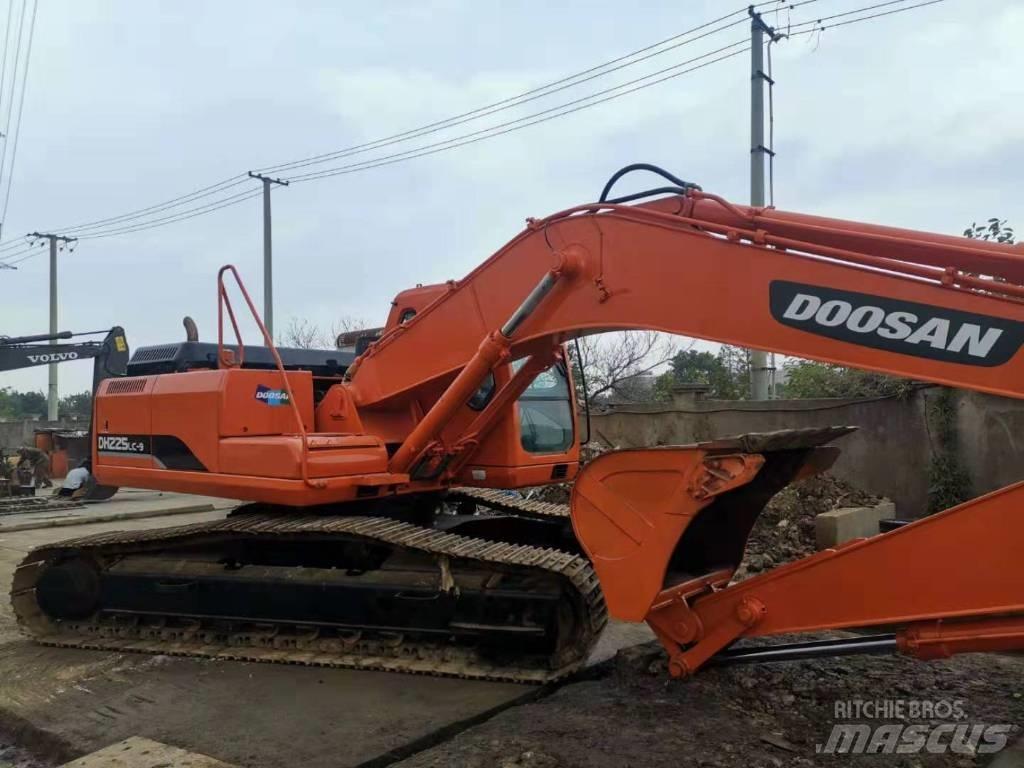 Doosan DH225LC-9 Rupsgraafmachines