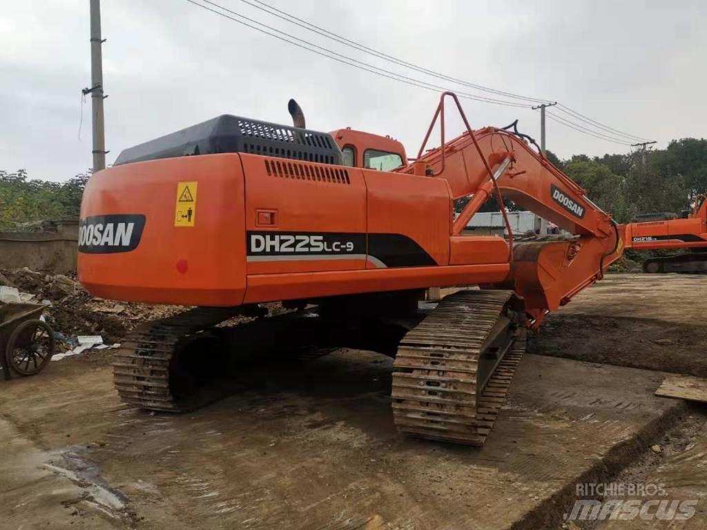 Doosan DH225LC-9 Rupsgraafmachines