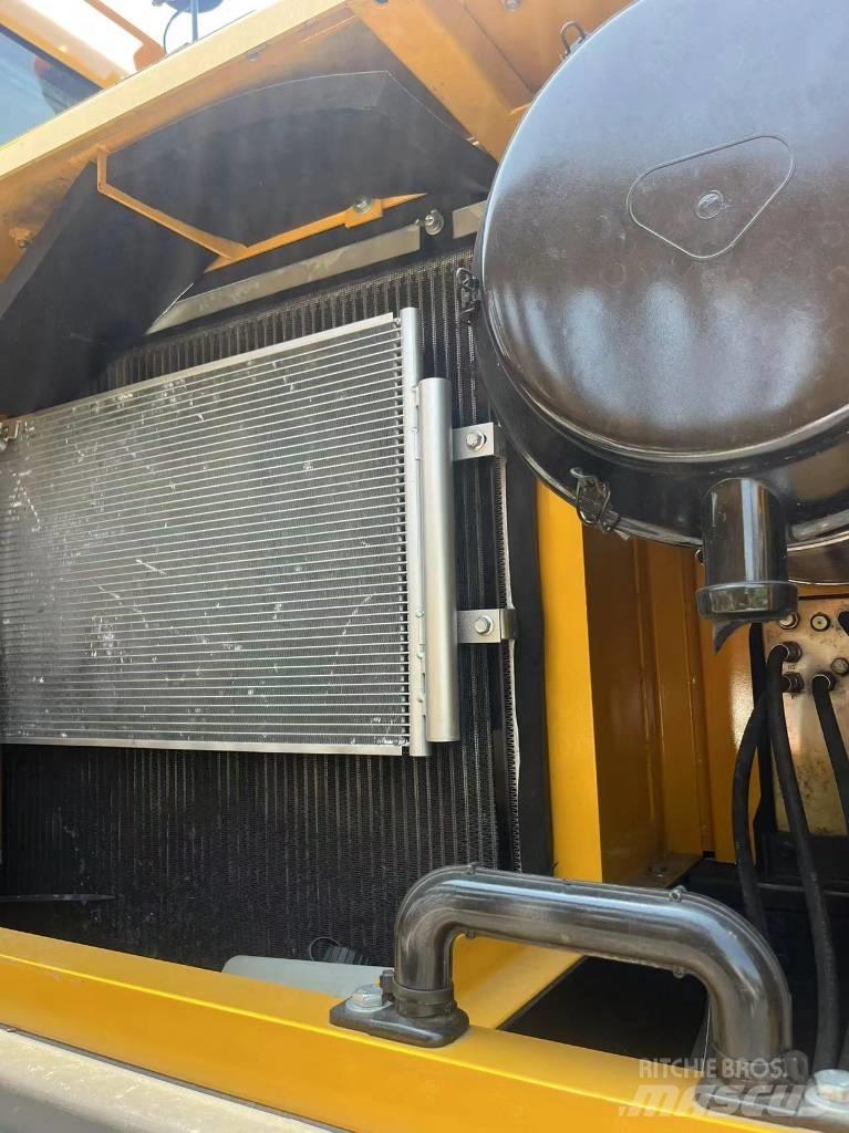 Volvo EC 480 D L Midigraafmachines 7t - 12t