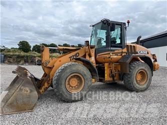 CASE 721 D Wielladers