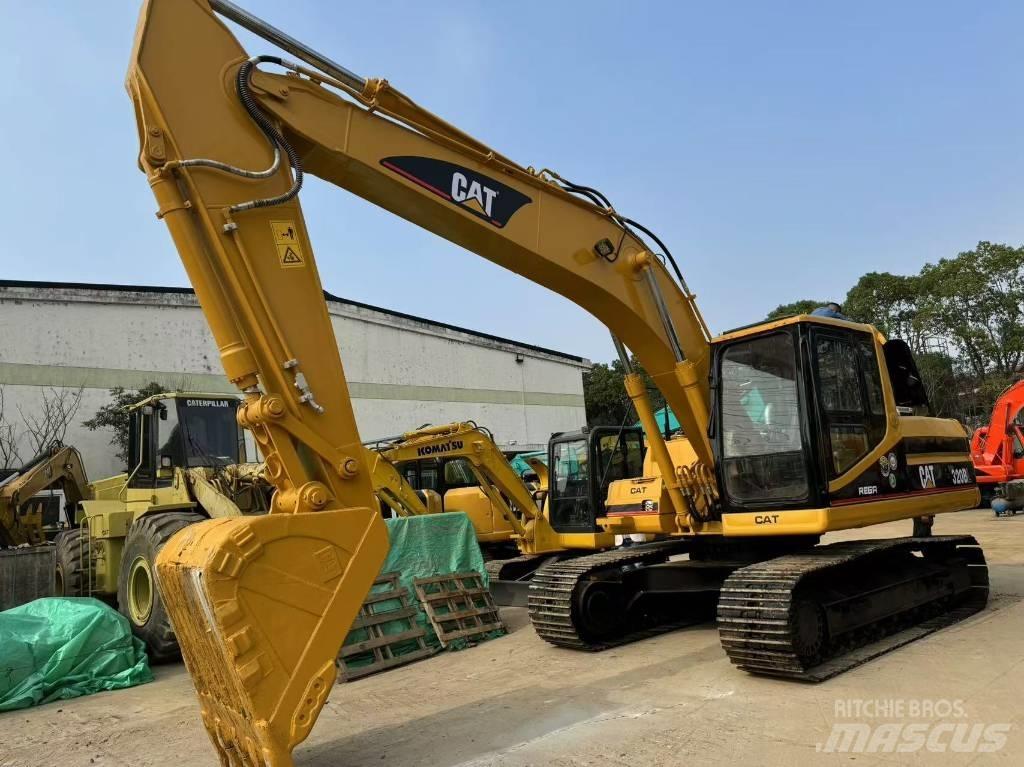 CAT 320 B L Rupsgraafmachines