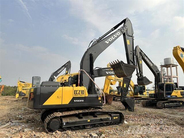 Volvo EC210 Rupsgraafmachines