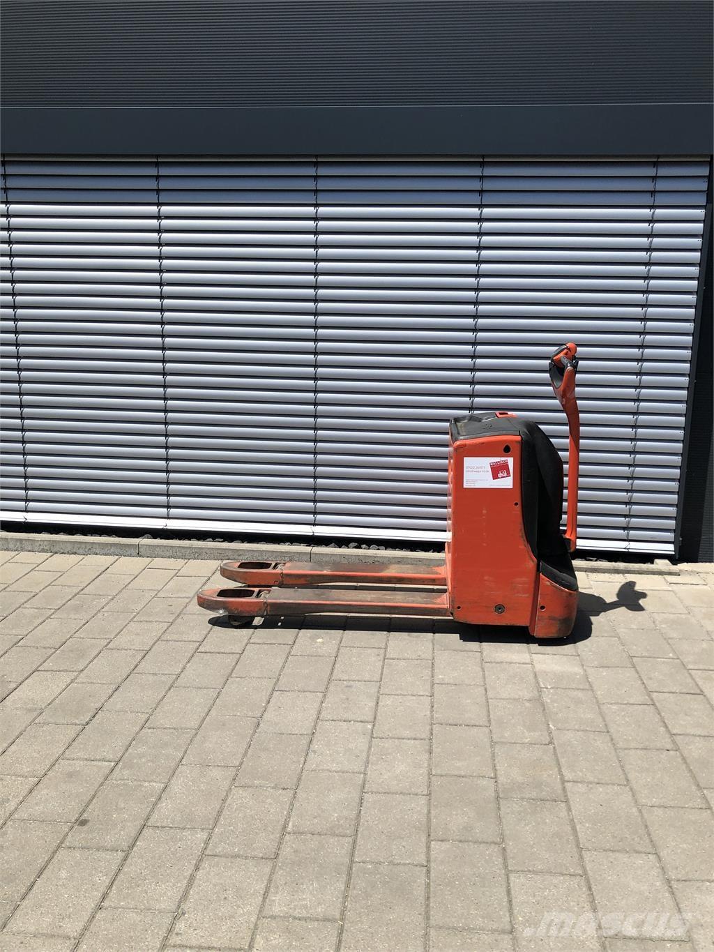 Linde T16 Stapelaar meeloop
