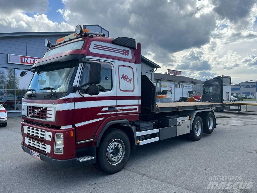 Volvo FM 480 6x2 Vrachtwagen met containersysteem
