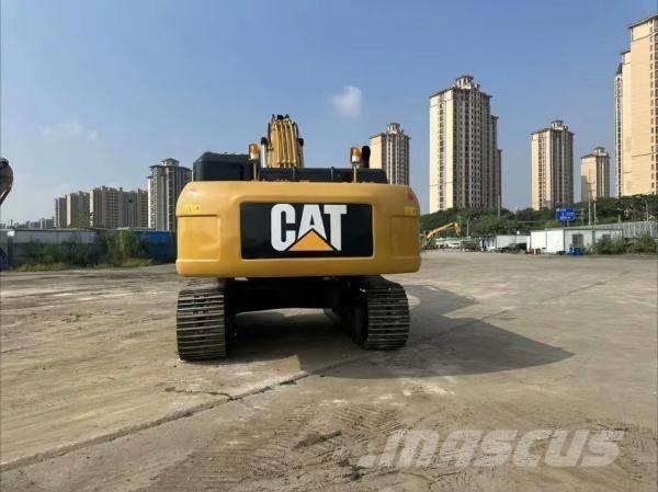 CAT 330 D Rupsgraafmachines