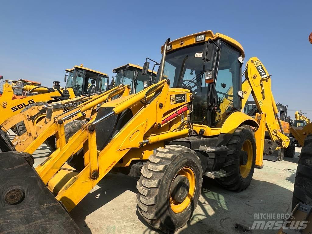 JCB 3 CX Wielladers