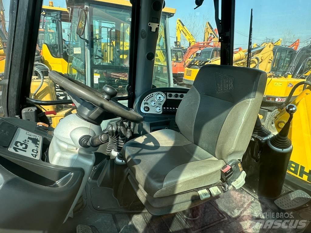 JCB 3 CX Wielladers