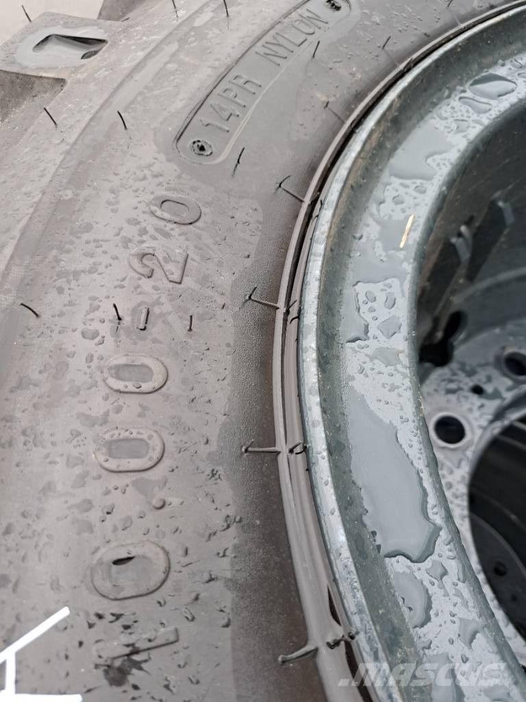  Tiron 10.00x20 Tires Banden, wielen en velgen