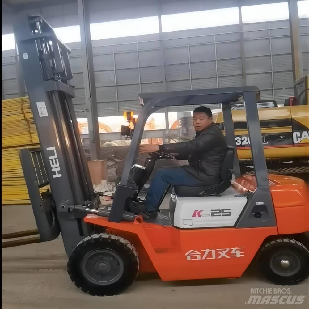 Heli CPC 25 Diesel heftrucks