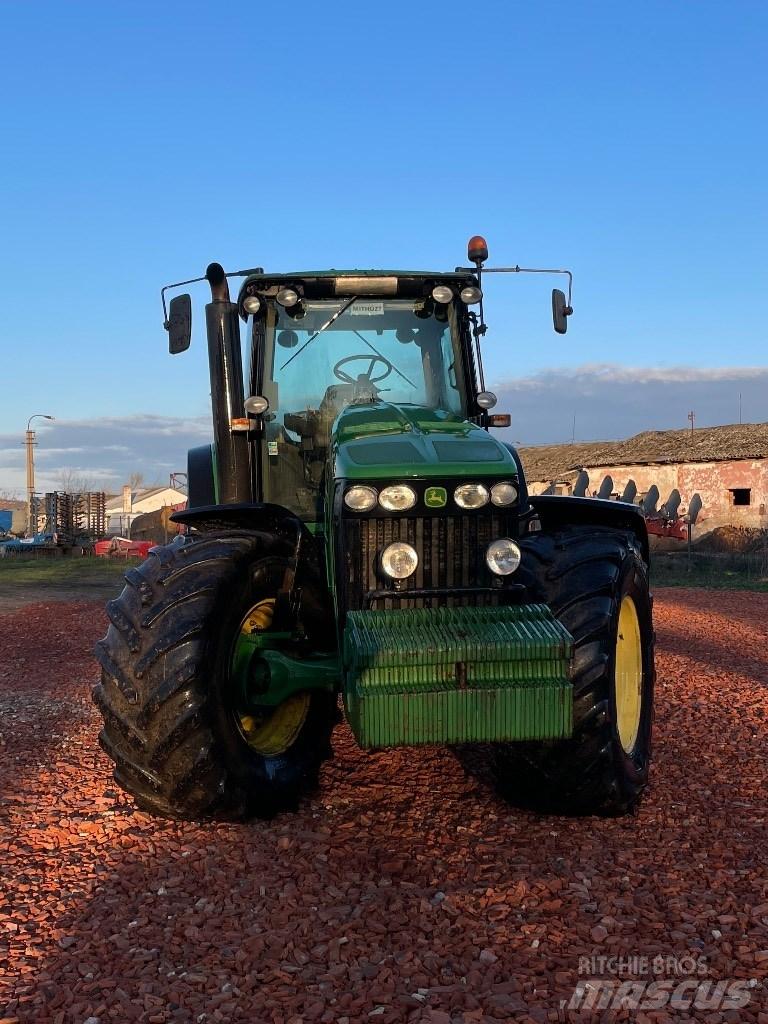 John Deere 8230 Tractoren