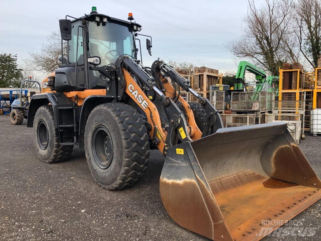 CASE (  SOLD  ) 621GXT Wielladers