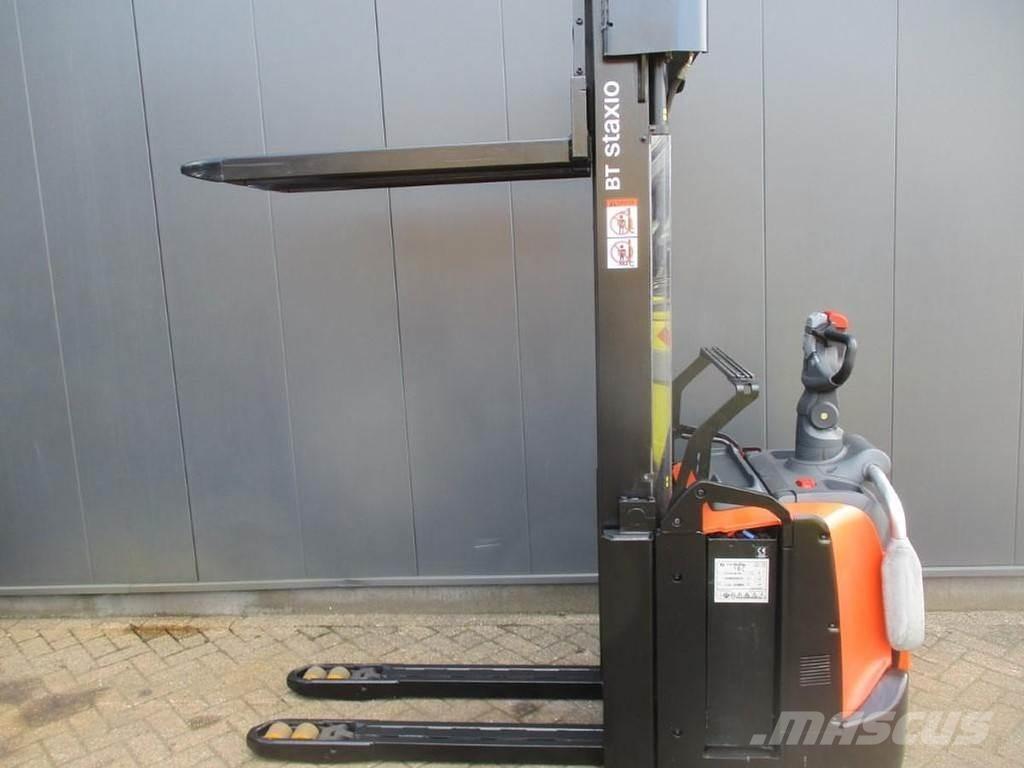 Toyota SPE160L Stapelaar meeloop