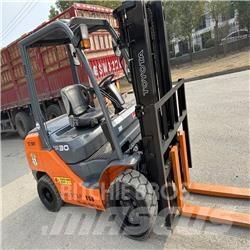 Toyota 8 FDK 30 Diesel heftrucks