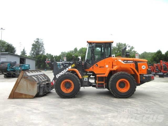 Doosan DL250-5 Wielladers