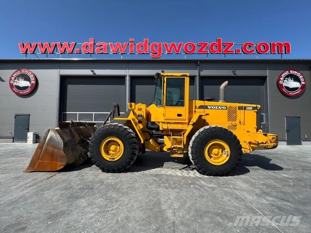 Volvo L 120 D Wielladers