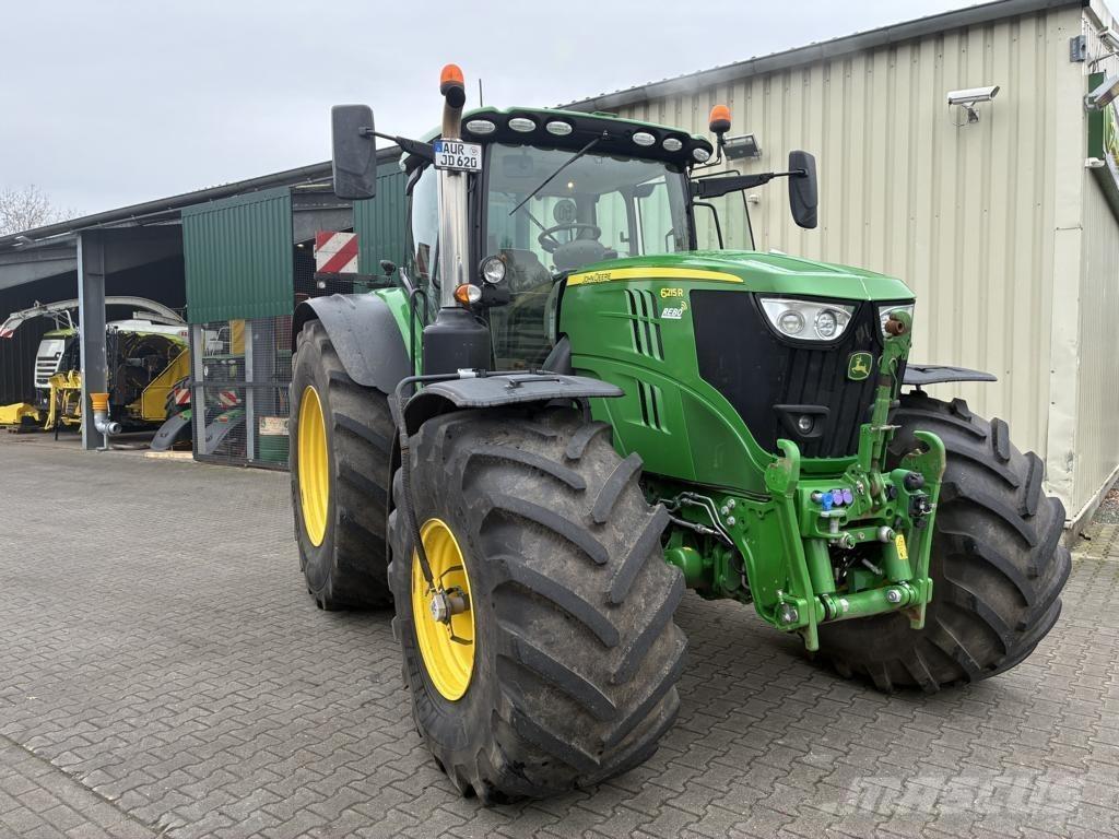 John Deere 6215 R Tractoren
