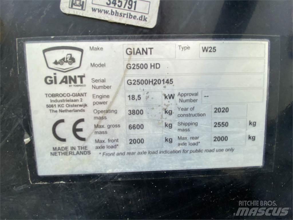 GiANT G2500HD Knik- en schrankladers