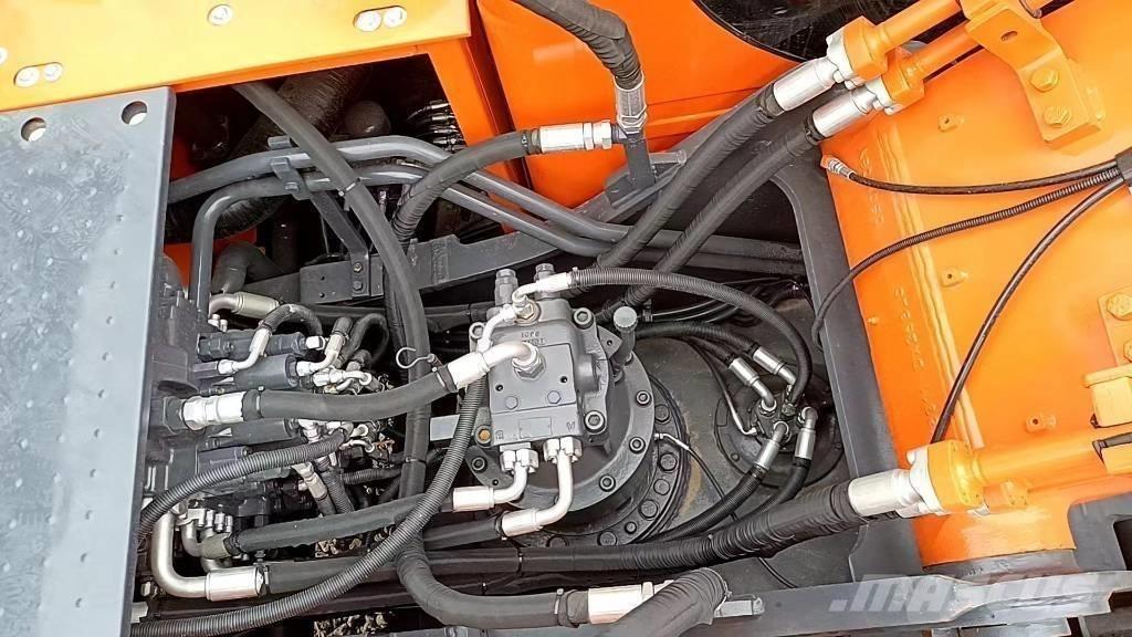 Doosan 225 LC-9 Rupsgraafmachines