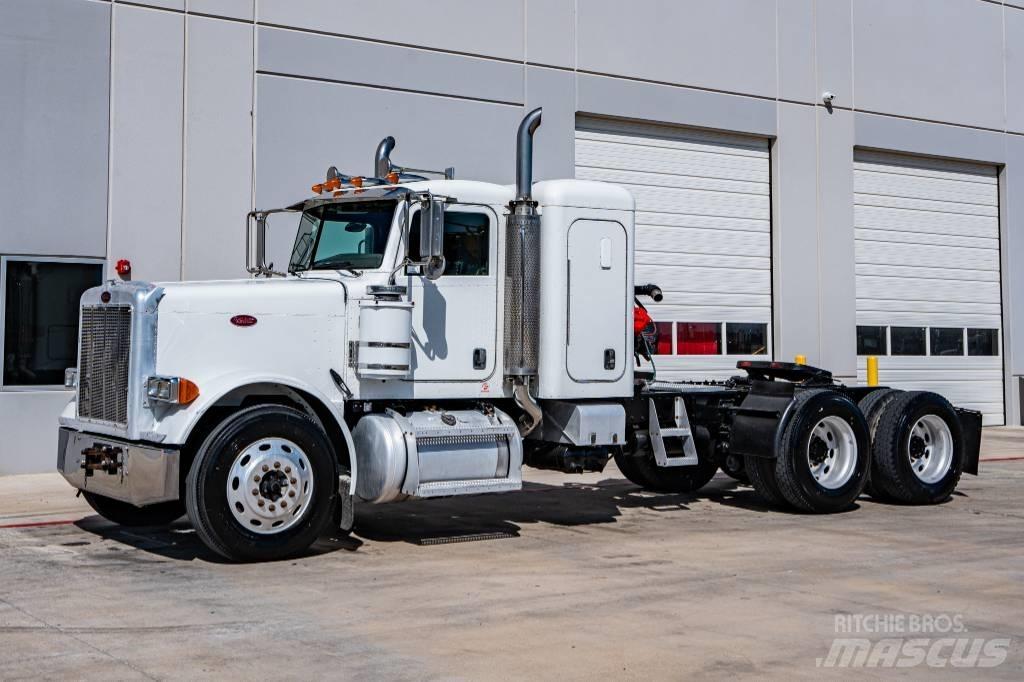Peterbilt 379 Trekkers